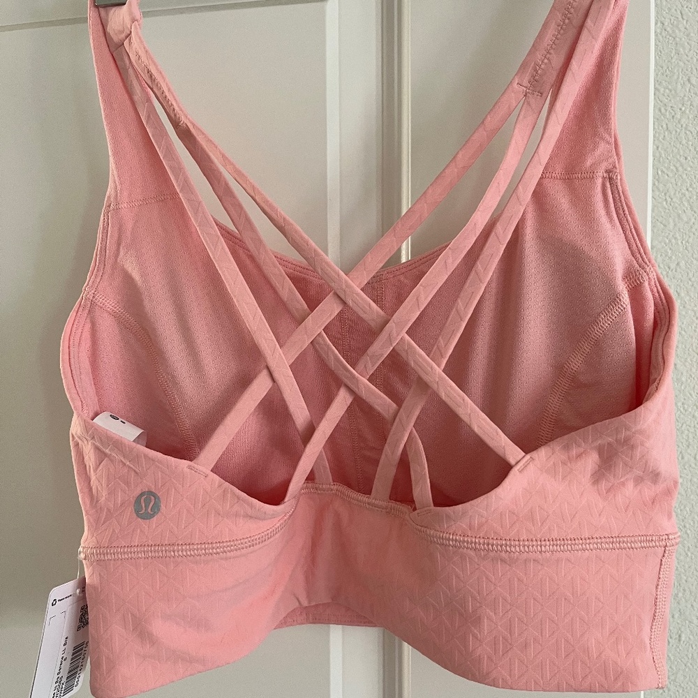 Lululemon sports bra